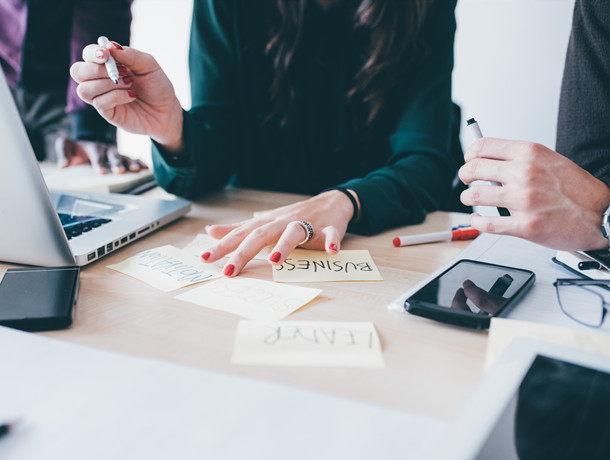 如何开保险代理公司